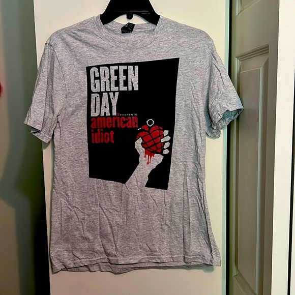Green Day American Idiot Band Tee. Size Medium - Picture 2 of 2